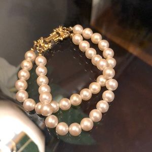 EUC Vintage costume double strand pearl bracelet